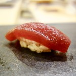 あま木 - ［2017/07］寿司⑩ まぐろづけの握り 赤酢