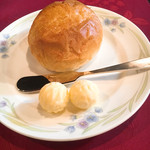 くいしんぼー山中 - ステーキにはパンやねん♡