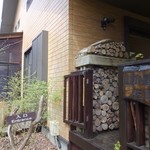 山小屋　佐藤 - 入口