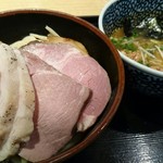 麺屋一燈 - チャーシュー濃厚魚介つけめん 1100円