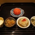 お料理 佐藤 - 2011.3　手前左からくみ上げ豆腐　カラスミしらす　茶ぶり海鼠　山葵の茎と子持ち昆布　若松とまと