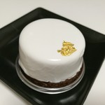 ドゥブルベ・ボレロ - 生クリームとマスカルポーネの香りよいバニラクリーム、タルト・ビチェリン540円