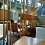 音音 - [内観] 店内 テーブル席 ②