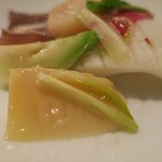 赤坂璃宮 - 二種海鮮と春野菜の炒め　ズームアップ