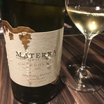 URA - 米国、ナパバレーのシャルドネをボトルで飲んだのです（╹◡╹）