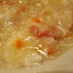赤坂璃宮 - 蟹肉と内子のあんかけチャーハン　ズームアップ