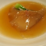 赤坂璃宮 - ふかひれの姿煮　ズームアップ