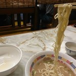 丸星ラーメン - 替え玉麺リフト（高いね～ｗｗ）