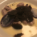 il Sorriso - 紫いものニョッキ オーストラリアの冬トリュフ