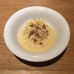 スガハラ - 焦がしバターと胡桃のペンネ