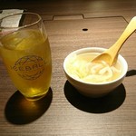 ソフトドリンクとスープはおかわり自由