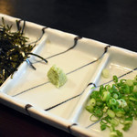 鰻の蓬屋 - 薬味