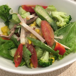 トラットリア チェーロ - 野菜たっぷりsalad☆★★☆
