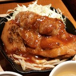 Toukyou Obun Akasaka - 宮崎まるみ豚の厚切りステーキ