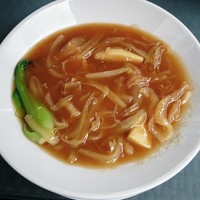 個室中華 頤和園 京橋店 - お皿も深いんです