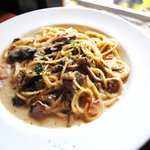 ヴェリータ - ランチコース　伊吹ベーコンとキノコのクリームソース