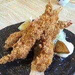 まぐろ丼　加一 - エビフライ