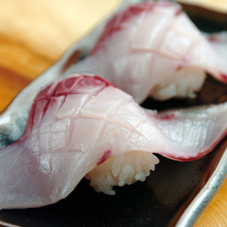 元祖ぶっち切り寿司 魚心_1