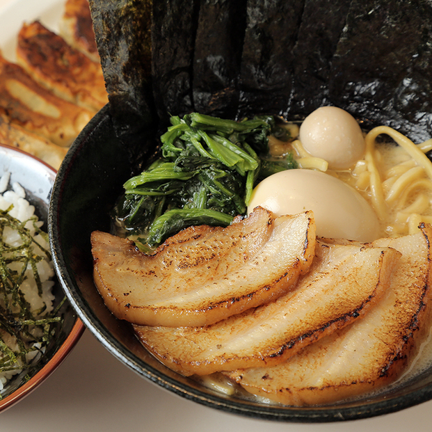 横浜家系ラーメン 一蓮家 八戸ノ里店 ヨコハマイエケイラーメン イチレンヤ 八戸ノ里 ラーメン 食べログ