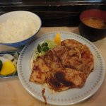思い川 - 生姜焼定食（８００円）