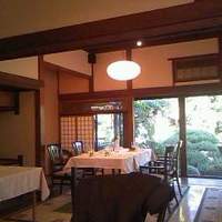 オーベルジュ ド マノワール吉庭 - 庭園をながめながら