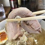 青竹手打ラーメン 日向屋 - とろとりチャーシュー