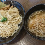 らーめん夢中 - 『海老ダレ白醤油つけ麺(￥850)』の中盛&細麺