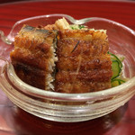 Fukunokawa Ishida - 常温だが、鰻は地焼きでカリッカリで香ばしい。上品だがメリハリのある甘酸っぱさ。