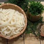 個室居酒屋 伊勢や - 「名古屋コーチンと木の子の胡麻風味鍋」の〆のうどん