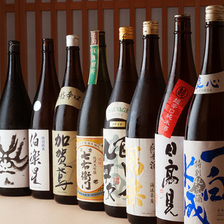 从全国各地汇集而来，与寿司相配的名酒种类繁多