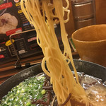 林家 - 麺リフト