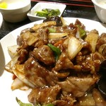 555飯店 - 牛肉オイスターソース炒め定食。