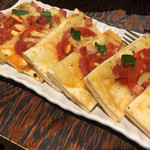 寧々家 - トマトとジャガイモのピザ