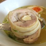 麺屋 大申 - 凝った肉調理