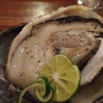 ジャンボサイズなのに味の濃い牡蠣