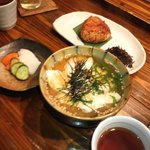 〆のお茶漬けと焼きおにぎり。美味いっ！