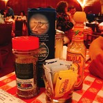 The Grand Central Oyster Bar & Restaurant - コンディメンツ。