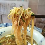 自然派中華 クイジン - こだわり麺セット　香ばしい！叉焼と葱の醤油ラーメン　麺リフト