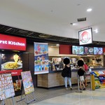 Wendy‘S Ｆirst Kitchen - 店舗前