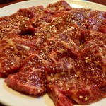 新羅苑 - カルビ