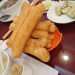 Pho Ly Quoc Su - 揚げパン