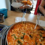 モッシドンナ - 伸びるチーズの画は嫌でもテンション上がります