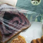 レストラン ペニーレイン - 一番人気のブルーベリーブレッド。ハーフサイズ