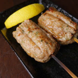 White liver and homemade meatballs are very popular! A wide variety of creative Grilled skewer ☆