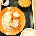 Katsuya - おろしヒレカツ定食 890円