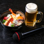 スタジオパッション - 海鮮丼+ビール
