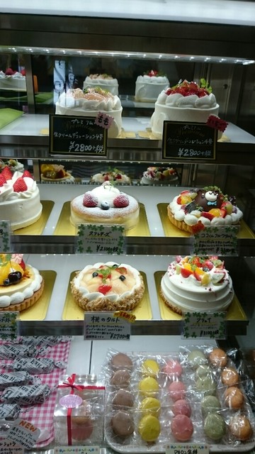 毛呂山町にあるケーキやさん By の の パティスリー ルココ 毛呂 ケーキ 食べログ