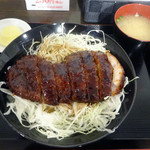 ソースかつ亭 黒のDON - 「黒ソースかつ丼」780円