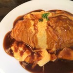 エドヤ - オム、アップ。