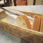 マヌエル・カーザ・デ・ファド - 自家製パン